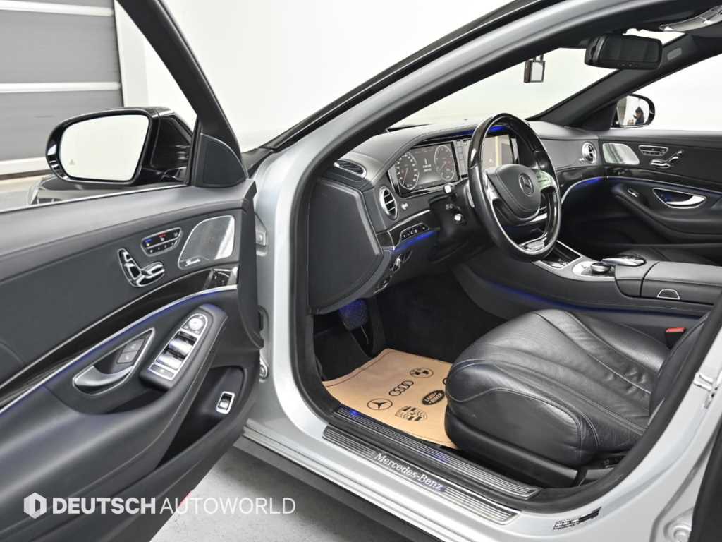 Mercedes-Benz S-Class — photo 11