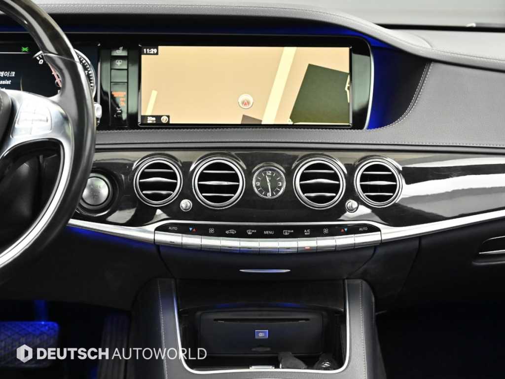 Mercedes-Benz S-Class — photo 14
