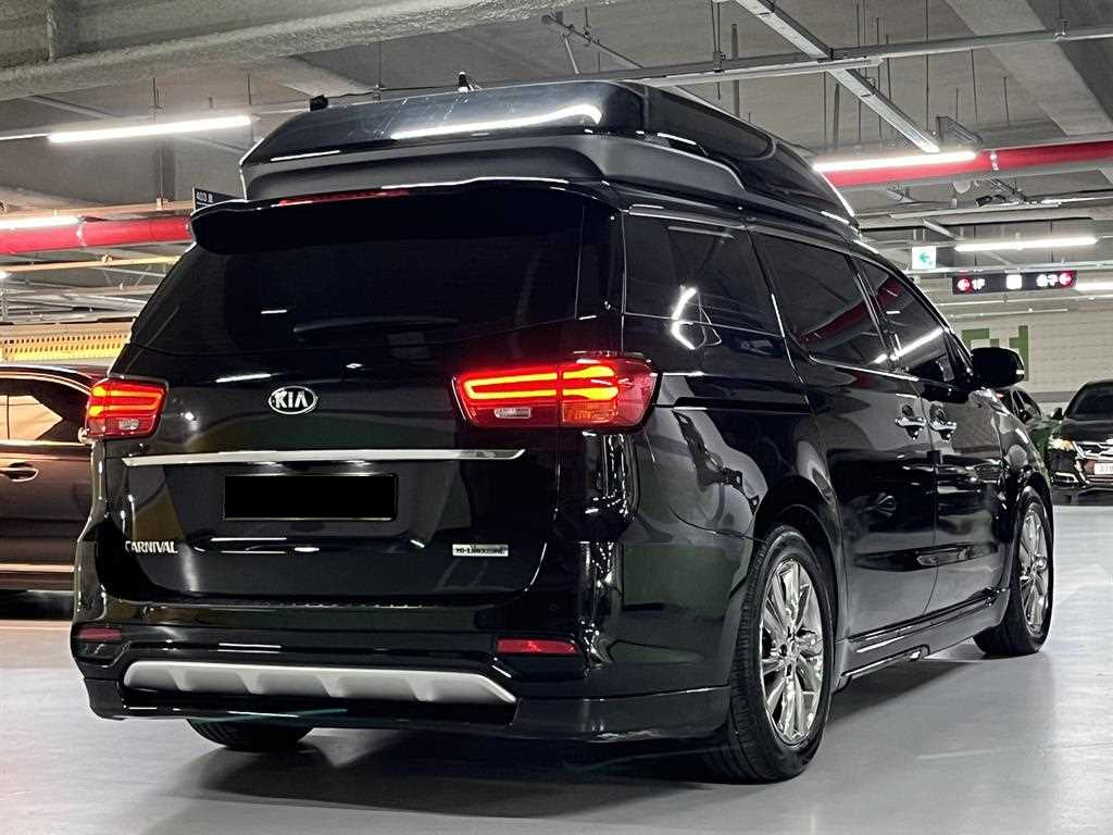Kia Carnival — photo 02