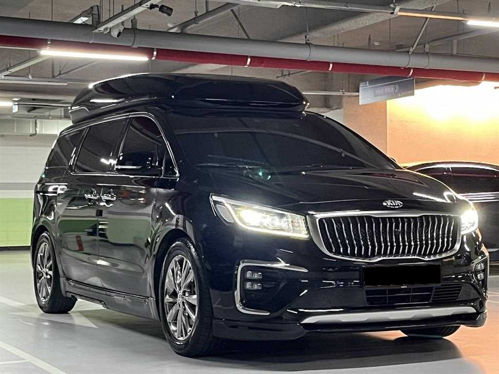 Kia Carnival — photo 04