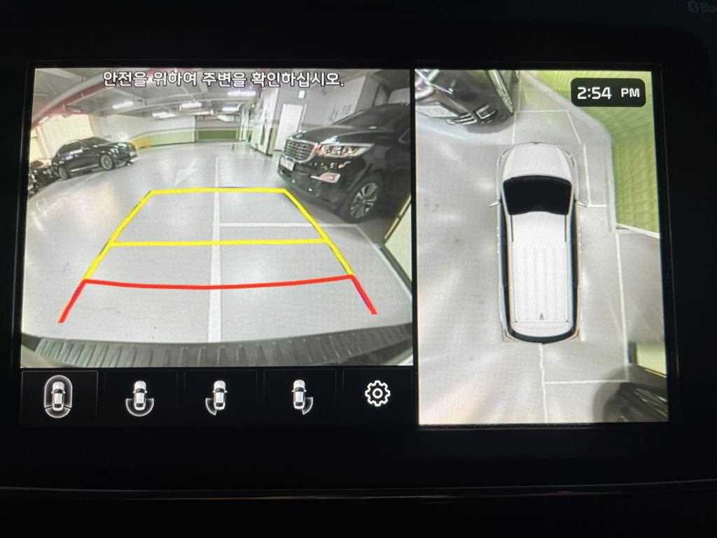 Kia Carnival — photo 11