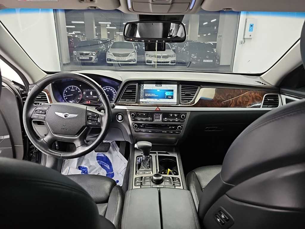 Hyundai Genesis — photo 07