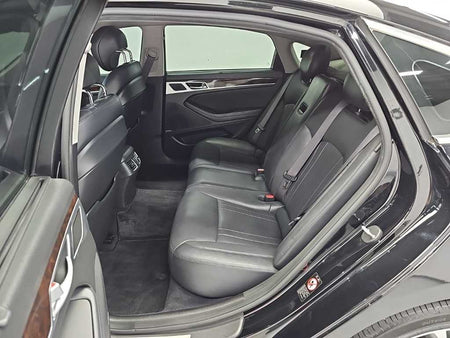 Hyundai Genesis — photo 12