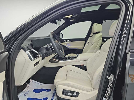 BMW X7 — photo 11