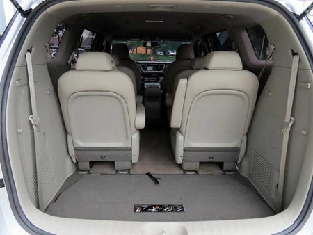 Kia Carnival — photo 18
