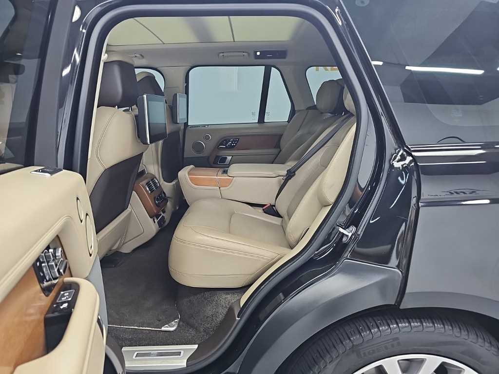 Land Rover Range Rover — photo 12