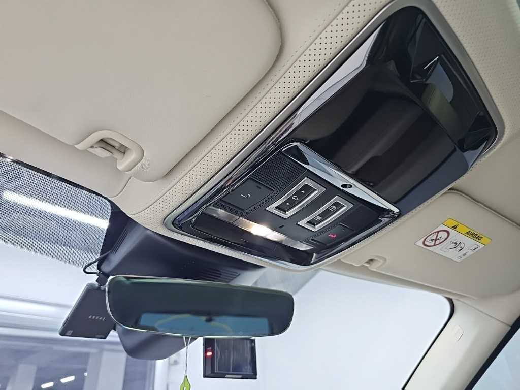 Land Rover Range Rover — photo 18