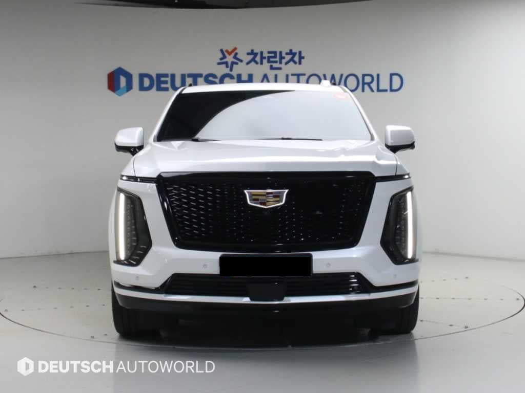 Cadillac Escalade — photo 03