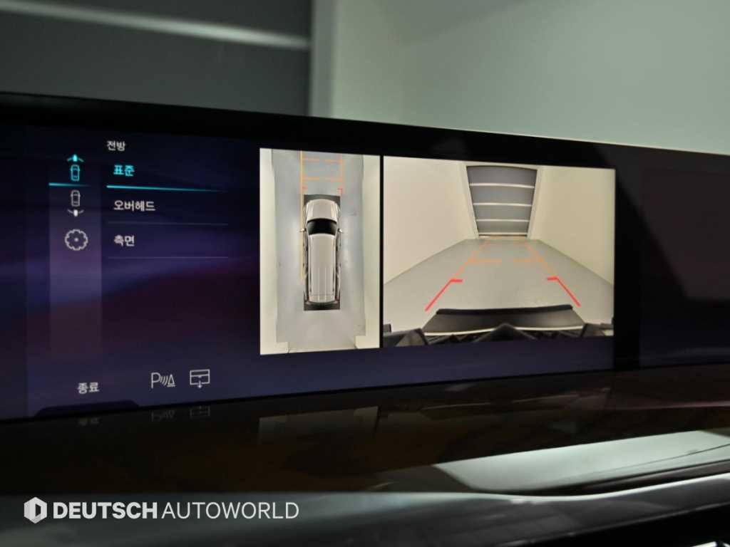 Cadillac Escalade — photo 15