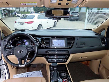 Kia Carnival — photo 07