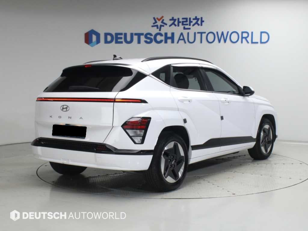 Hyundai Kona — photo 02