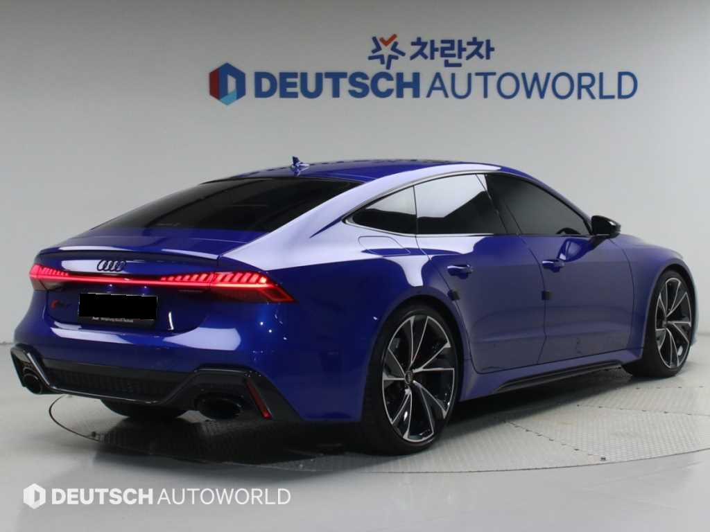 Audi RS7 — photo 02