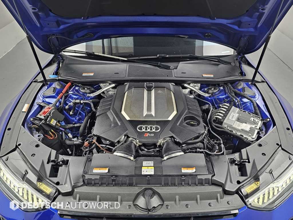 Audi RS7 — photo 06