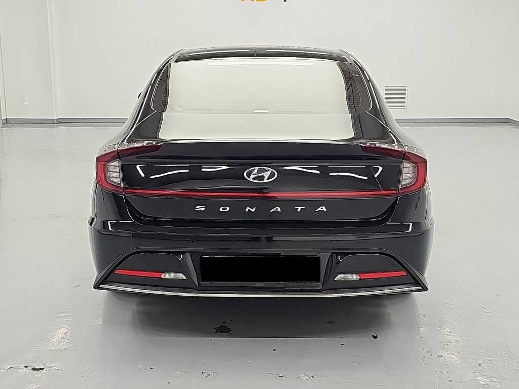 Hyundai Sonata — photo 03