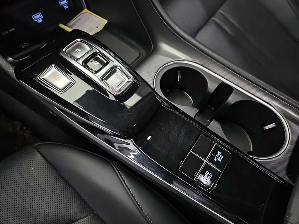 Hyundai Sonata — photo 08