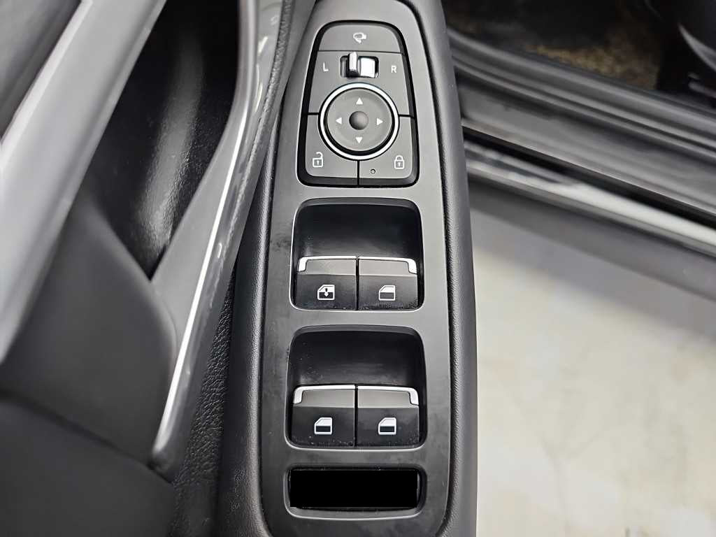 Hyundai Sonata — photo 16