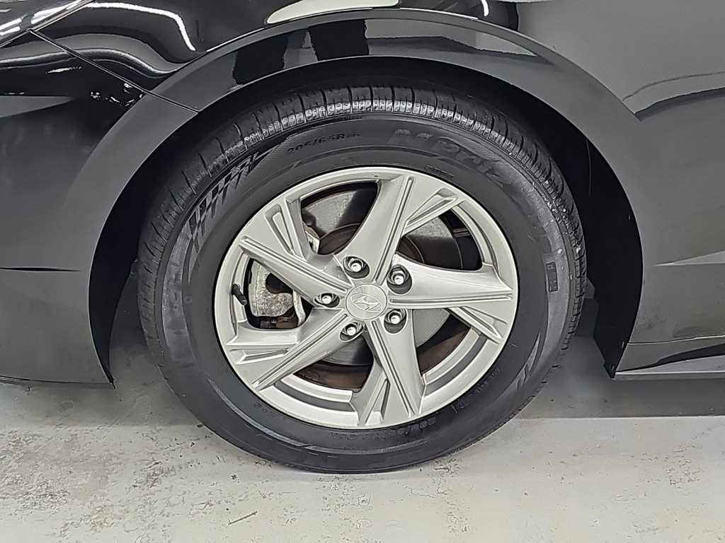 Hyundai Sonata — photo 18