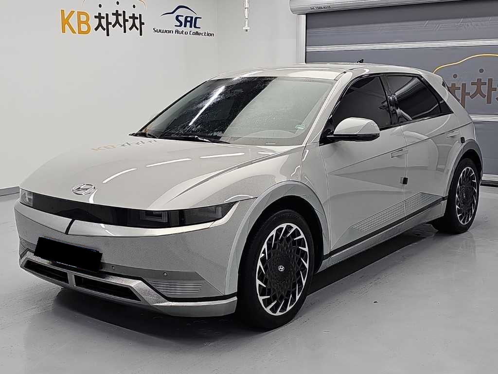 Hyundai Ioniq5 — photo 01