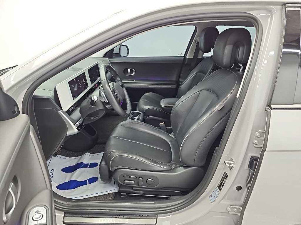 Hyundai Ioniq5 — photo 11