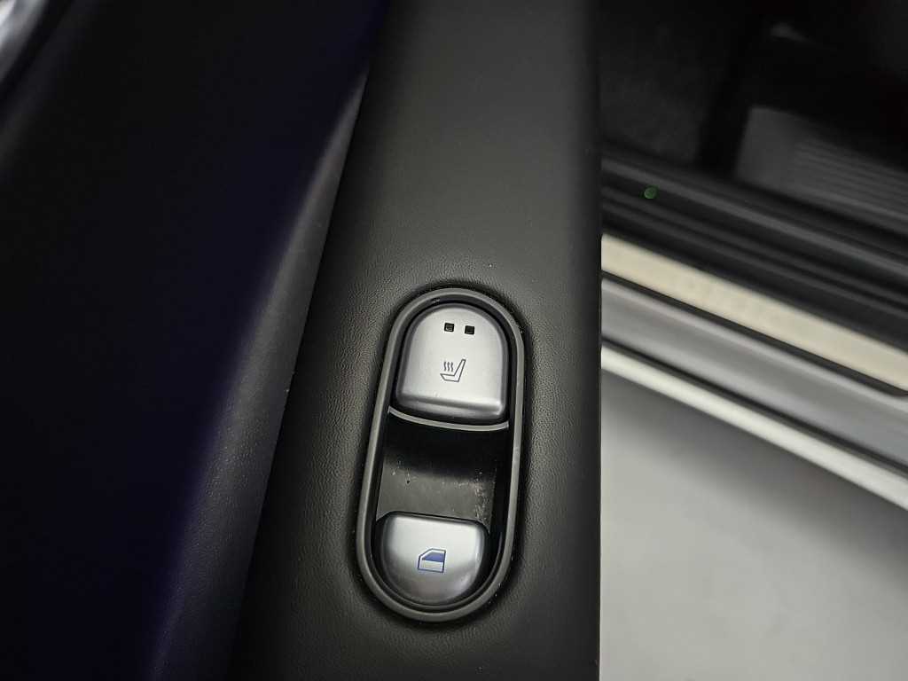 Hyundai Ioniq5 — photo 13