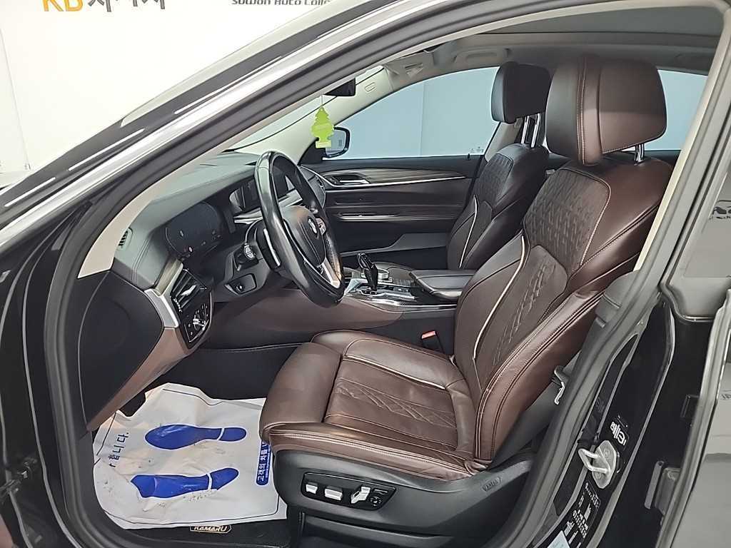 BMW Gran Turismo — photo 11