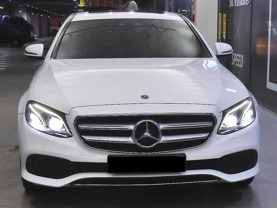 Mercedes-Benz E-Class — photo 02