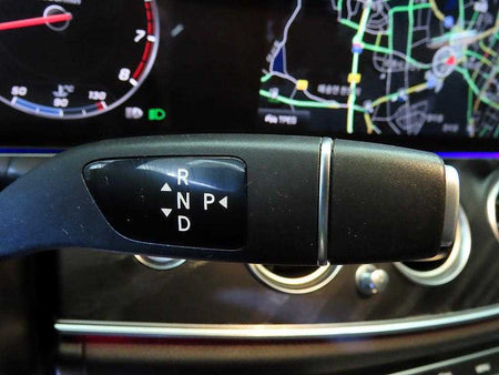 Mercedes-Benz E-Class — photo 12