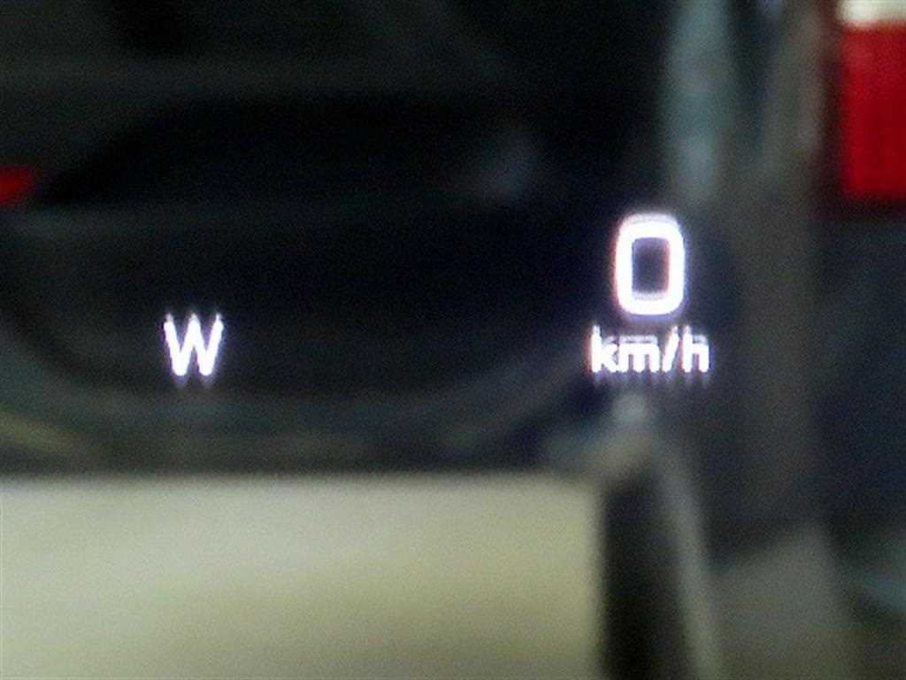 Mercedes-Benz E-Class — photo 13