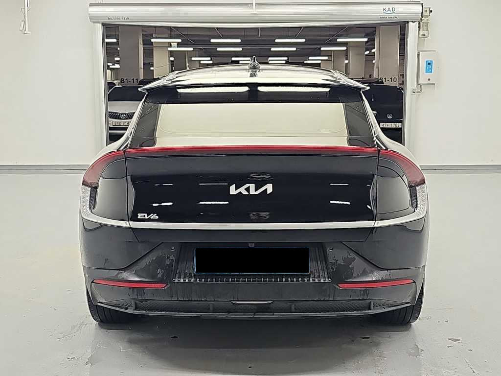 Kia EV6 — photo 03
