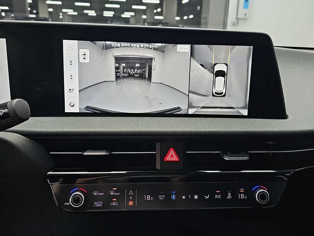 Kia EV6 — photo 10
