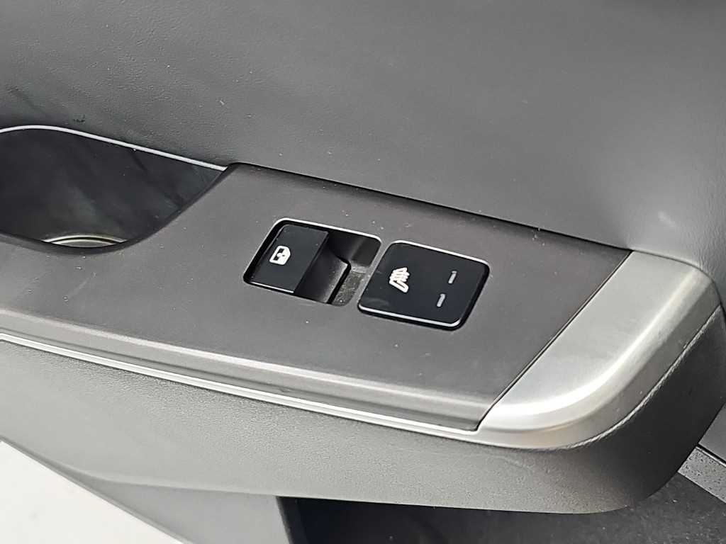 Kia EV6 — photo 14