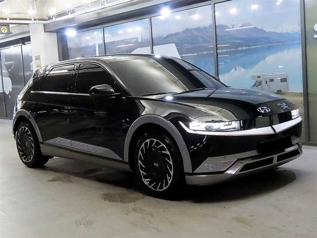 Hyundai Ioniq5 — photo 01