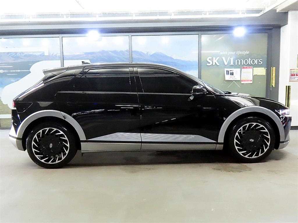 Hyundai Ioniq5 — photo 03