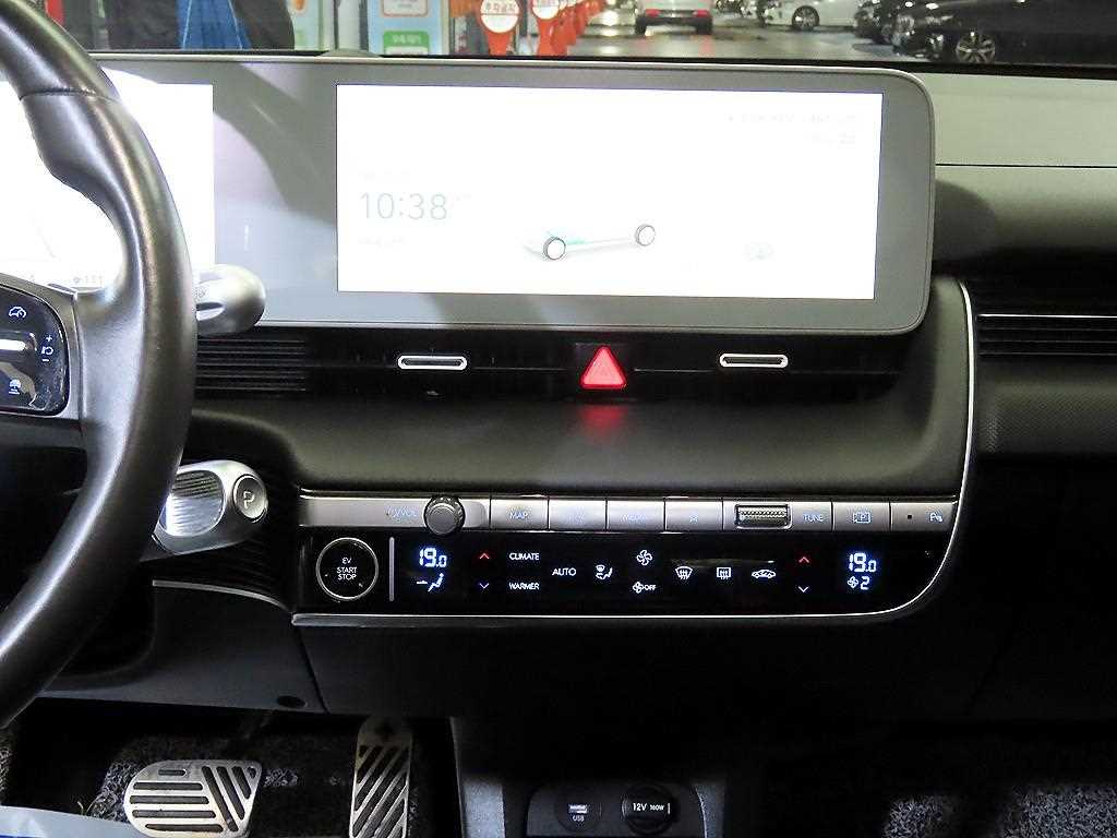Hyundai Ioniq5 — photo 11