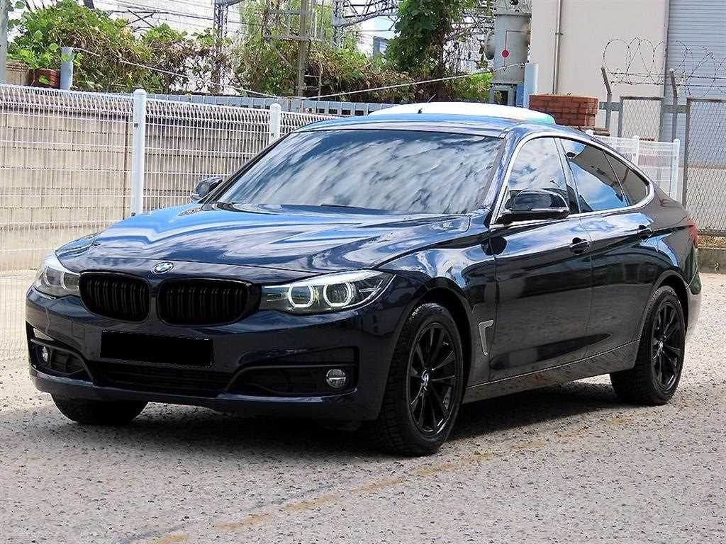 BMW Gran Turismo — photo 01