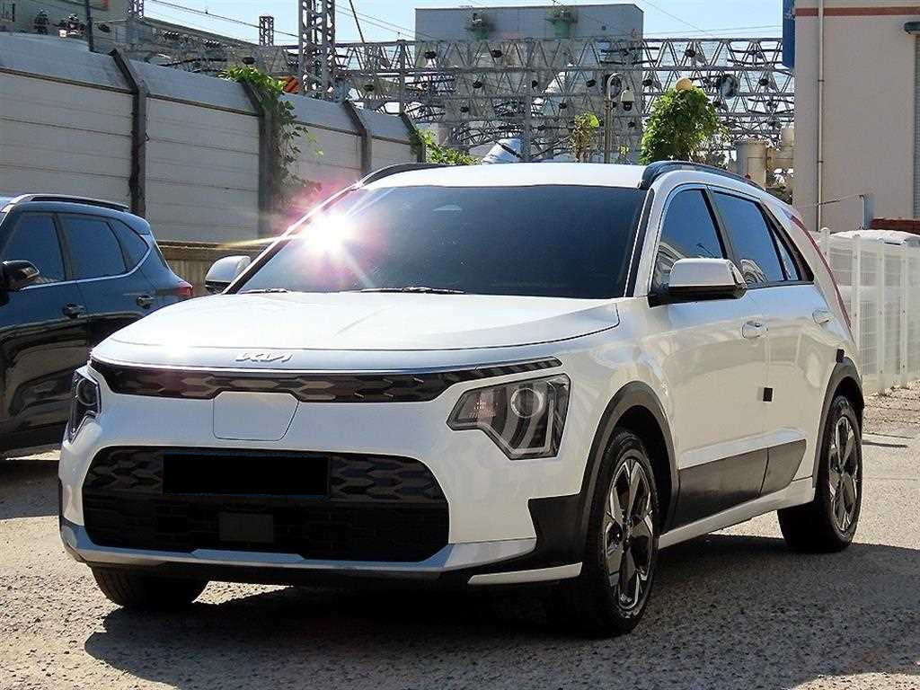Kia Niro — photo 02