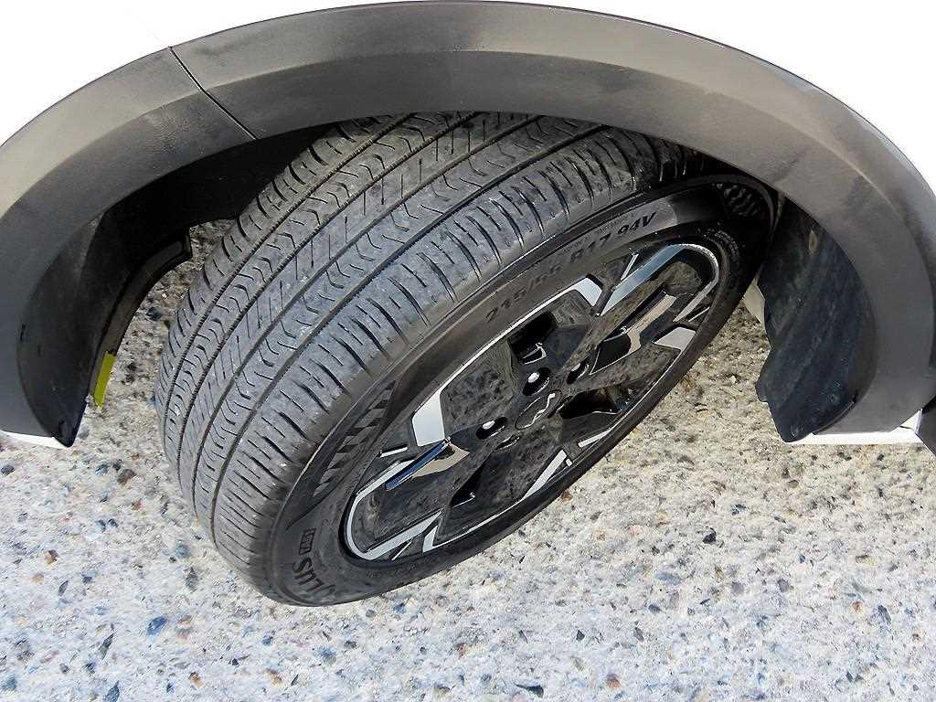 Kia Niro — photo 20