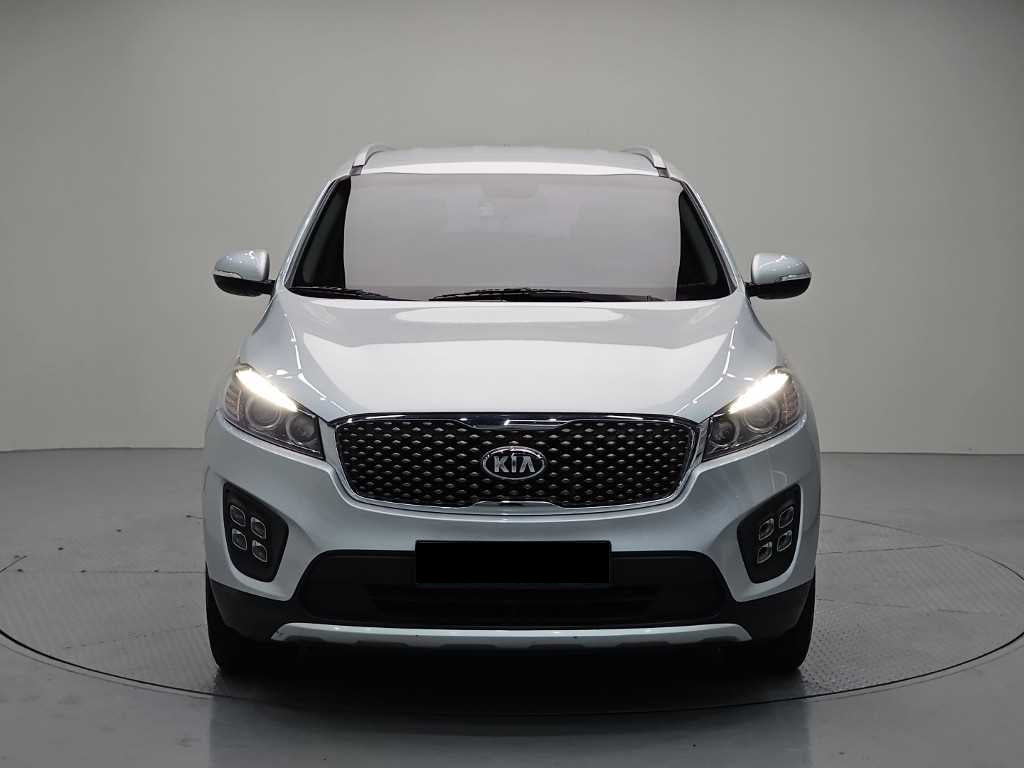 Kia Sorento — photo 02