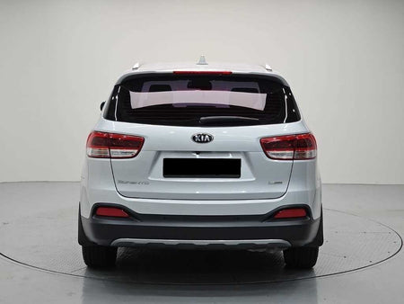 Kia Sorento — photo 03