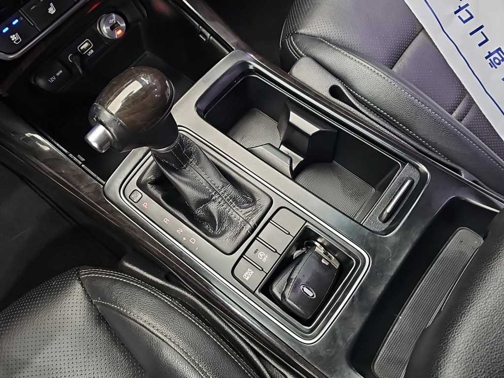 Kia Sorento — photo 08