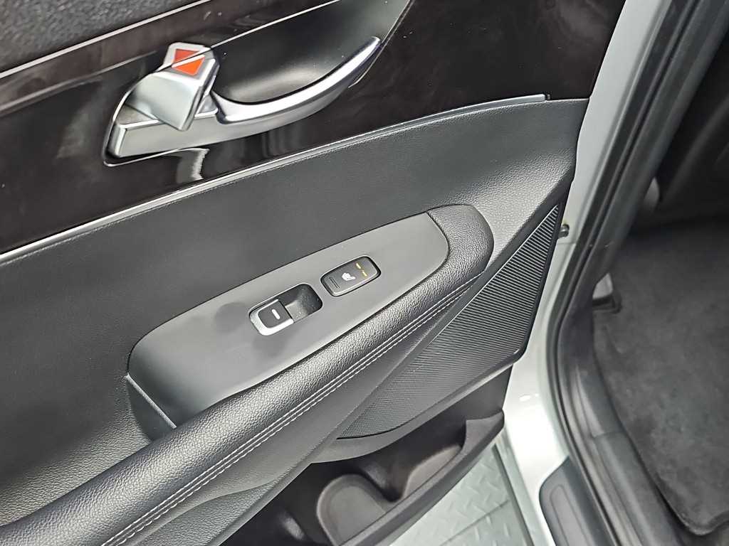 Kia Sorento — photo 13