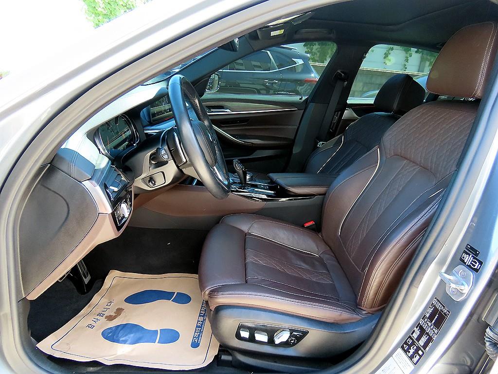 BMW 5-Series — photo 05