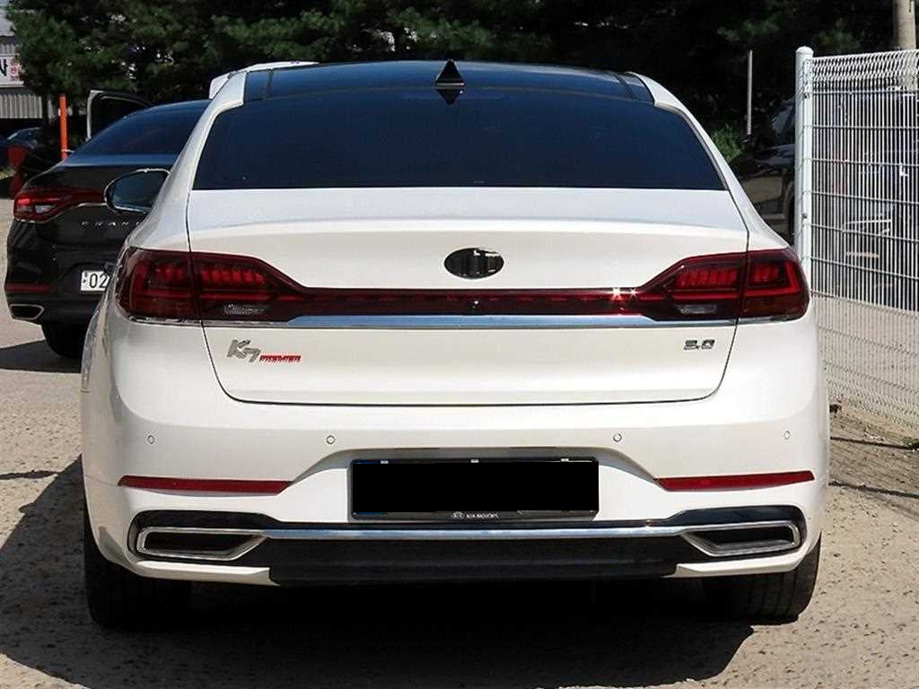 Kia K7 — photo 04