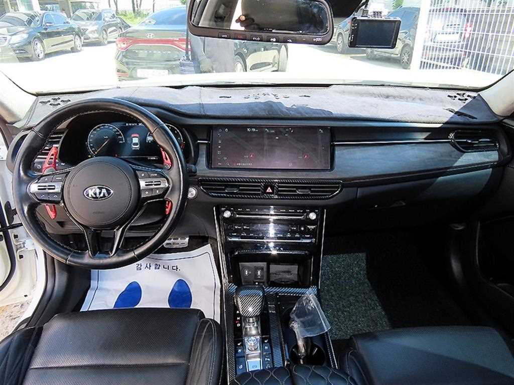 Kia K7 — photo 07