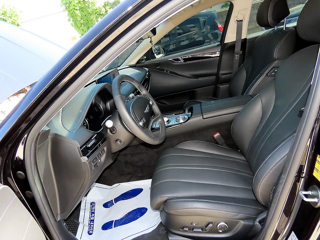 Genesis G80 — photo 05