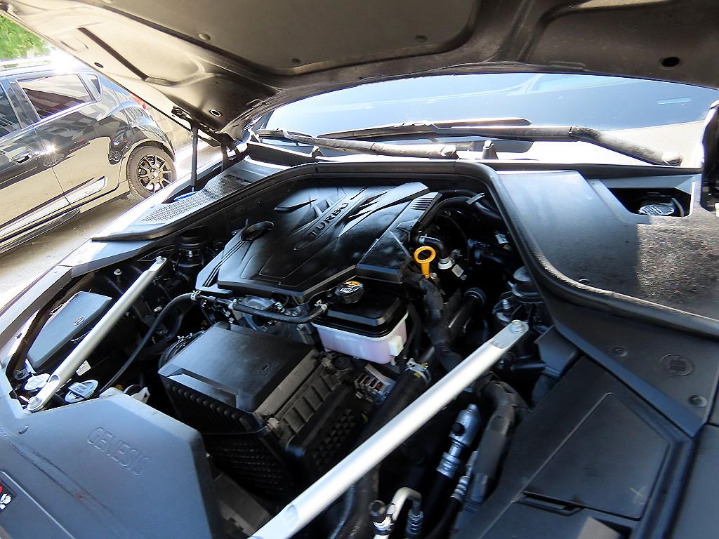 Genesis G80 — photo 19