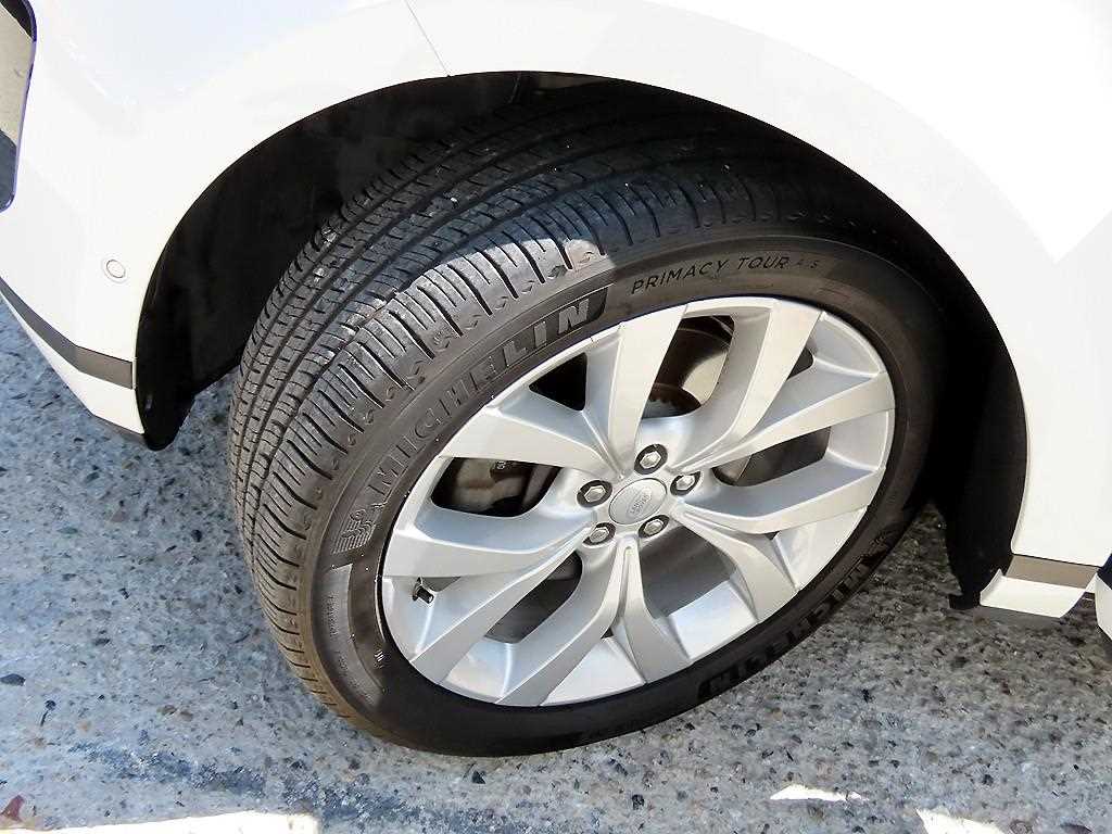 Land Rover Range Rover Evoque — photo 20