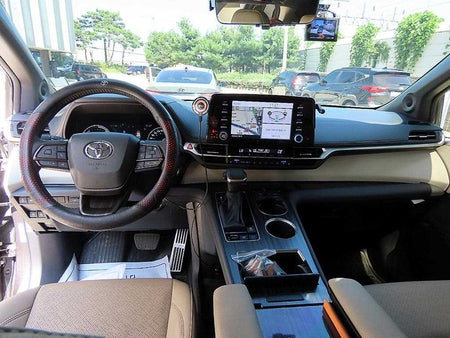Toyota Sienna — photo 08