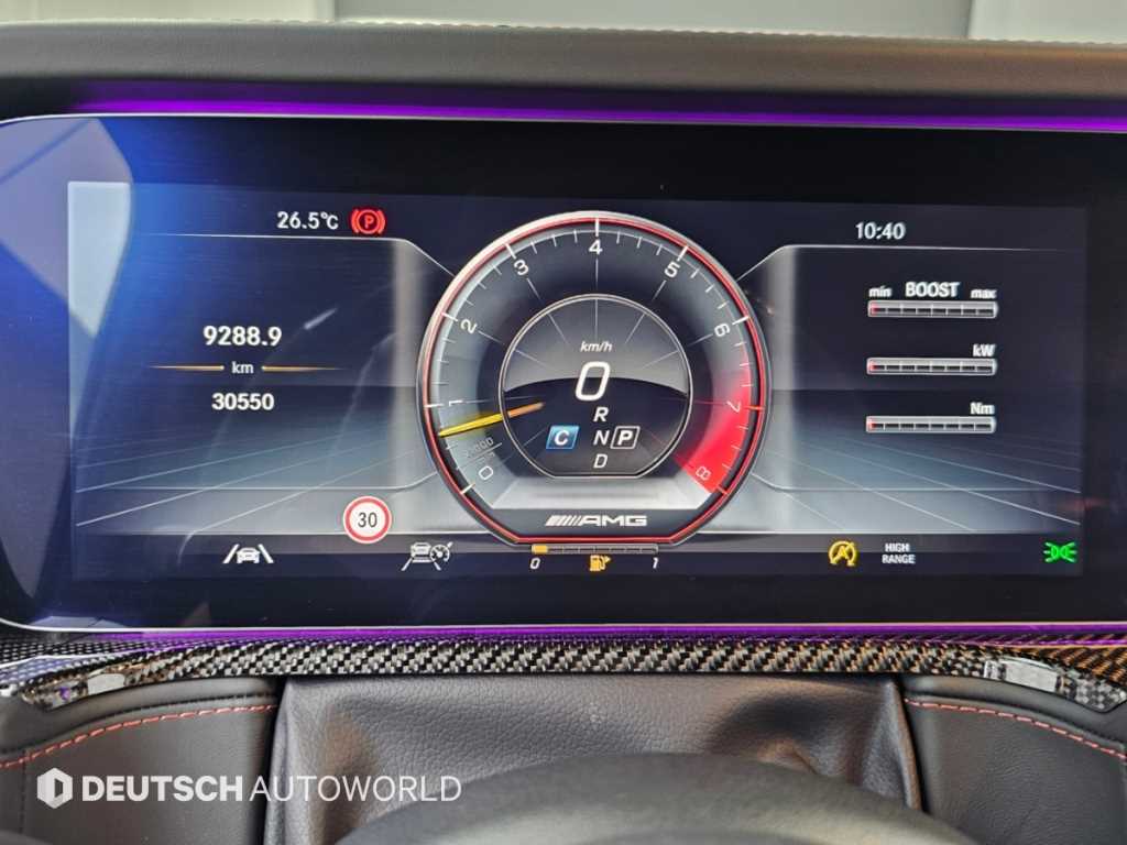Mercedes-Benz G-Class — photo 08