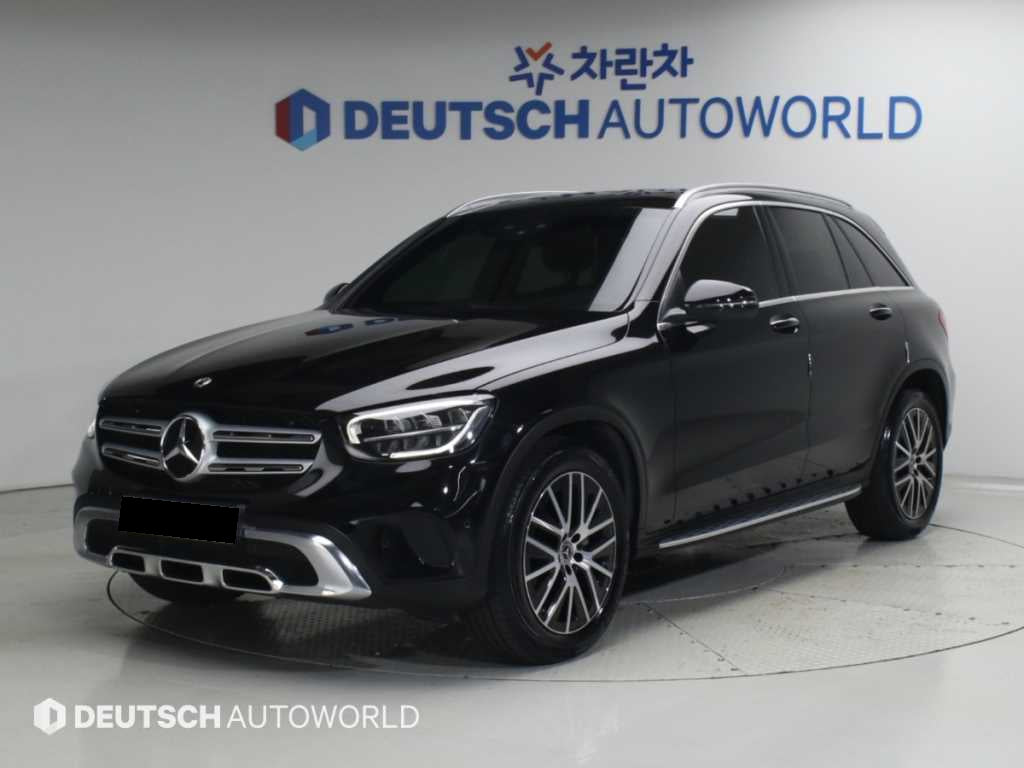 Mercedes-Benz GLC-Class — photo 01